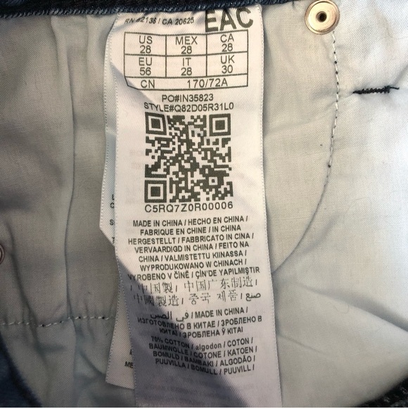 Guess High Waisted Jean Shorts Size 28 - Picture 9 of 9